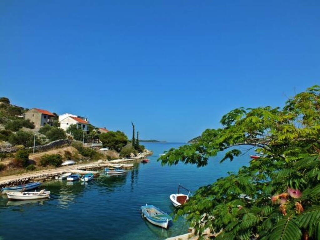 Image 3813688 - 1