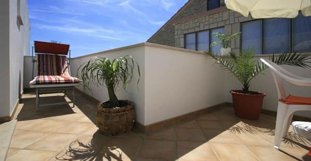 Image 3838469 - 8