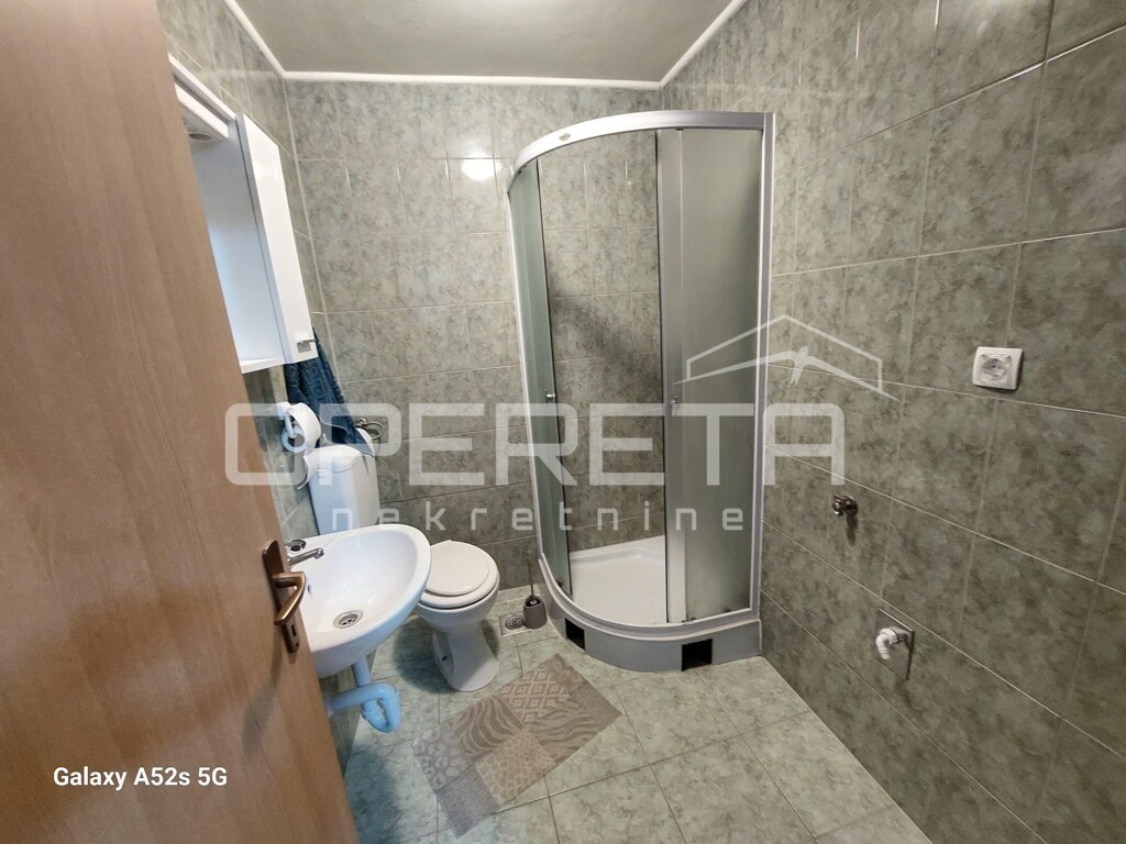 Image 12