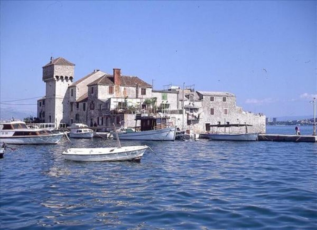 Image 3815318 - 5