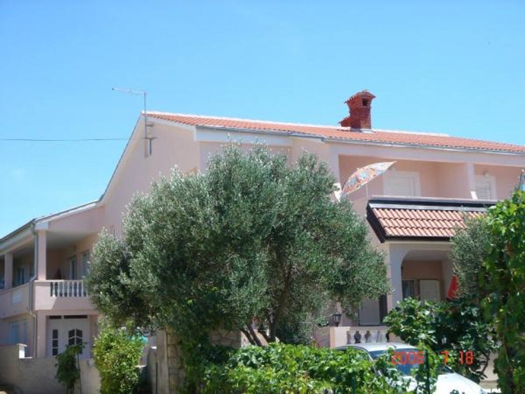 Image 3813563 - 5