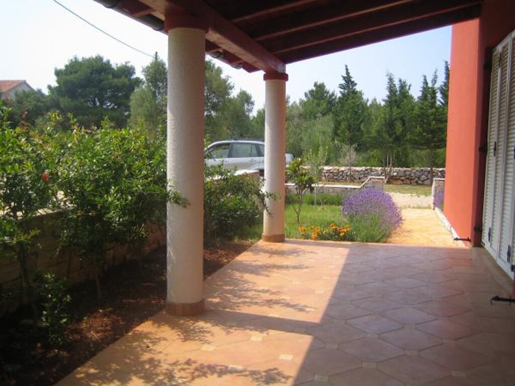 Image 3838432 - 1