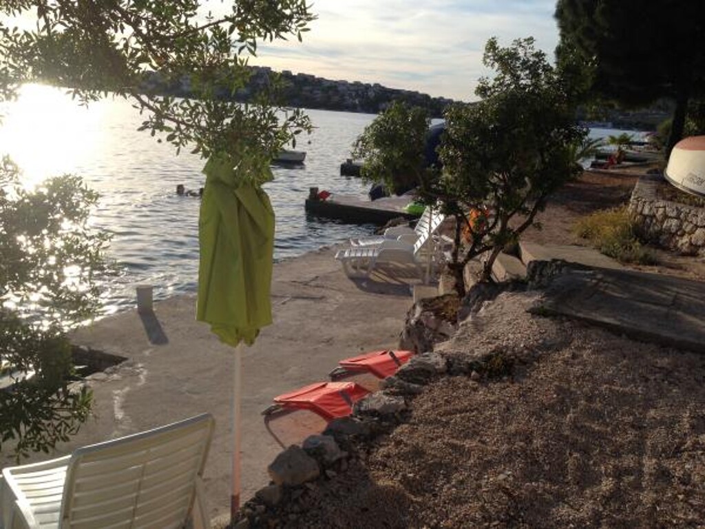 Image 3812426 - 13