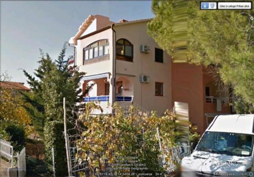 Image 3811716 - 4