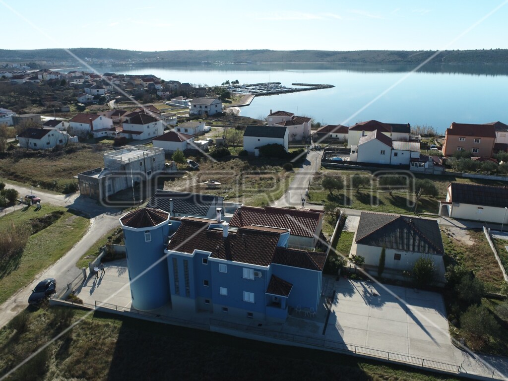 Image 6158201 - 14