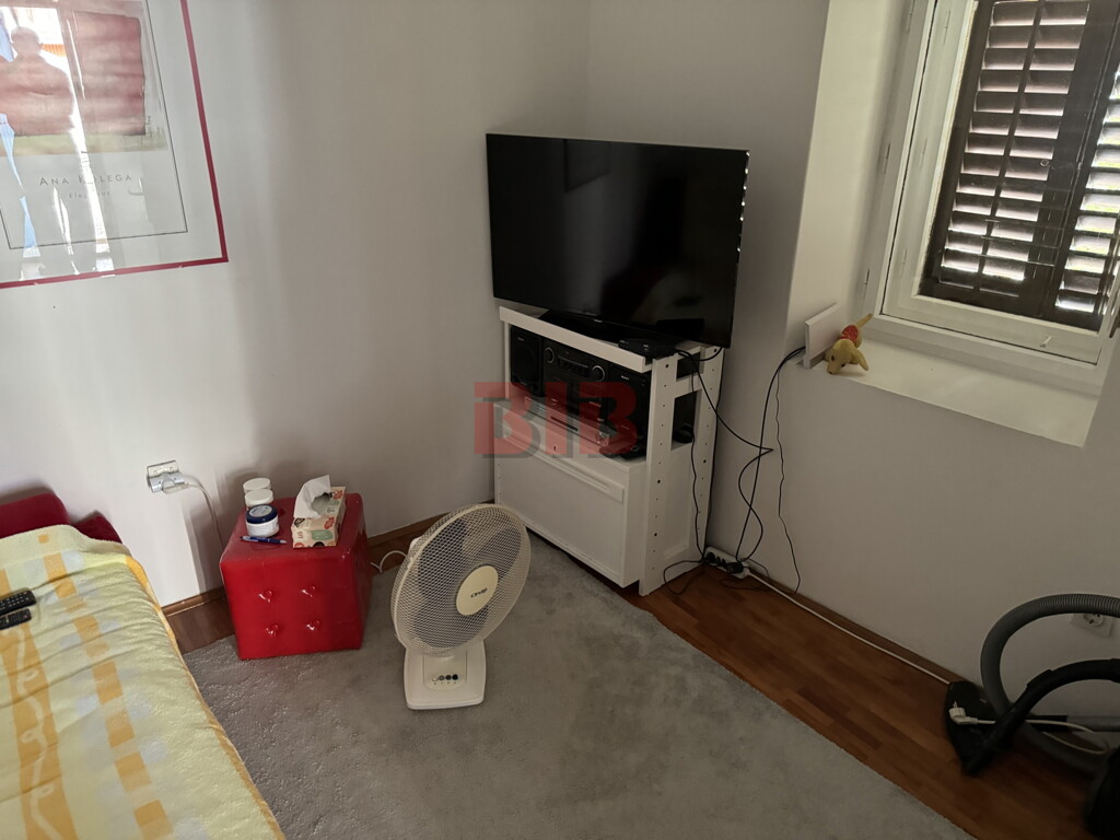 Image 9