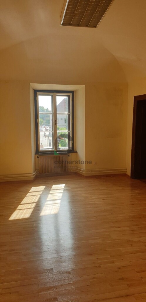 Image 6164302 - 6