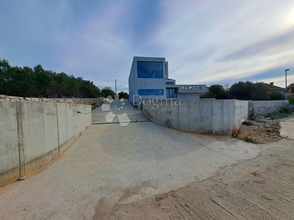 Image 16