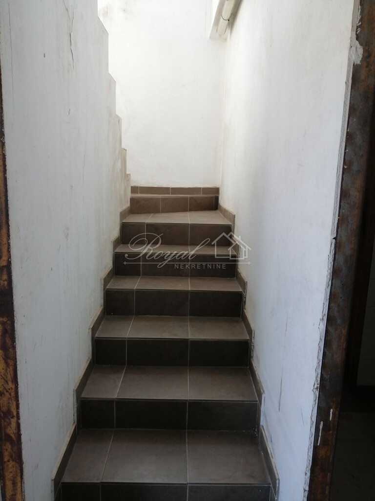Image 12