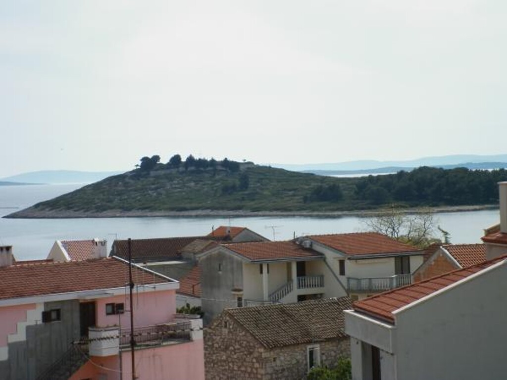 Image 3838813 - 3