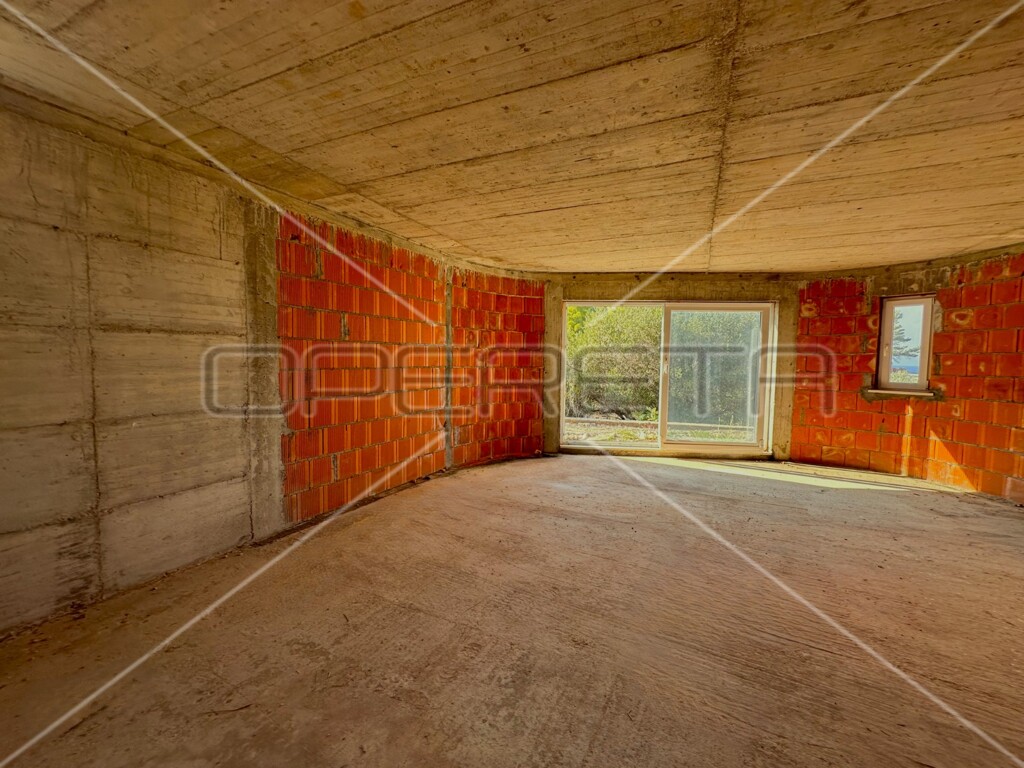 Image 6158210 - 8