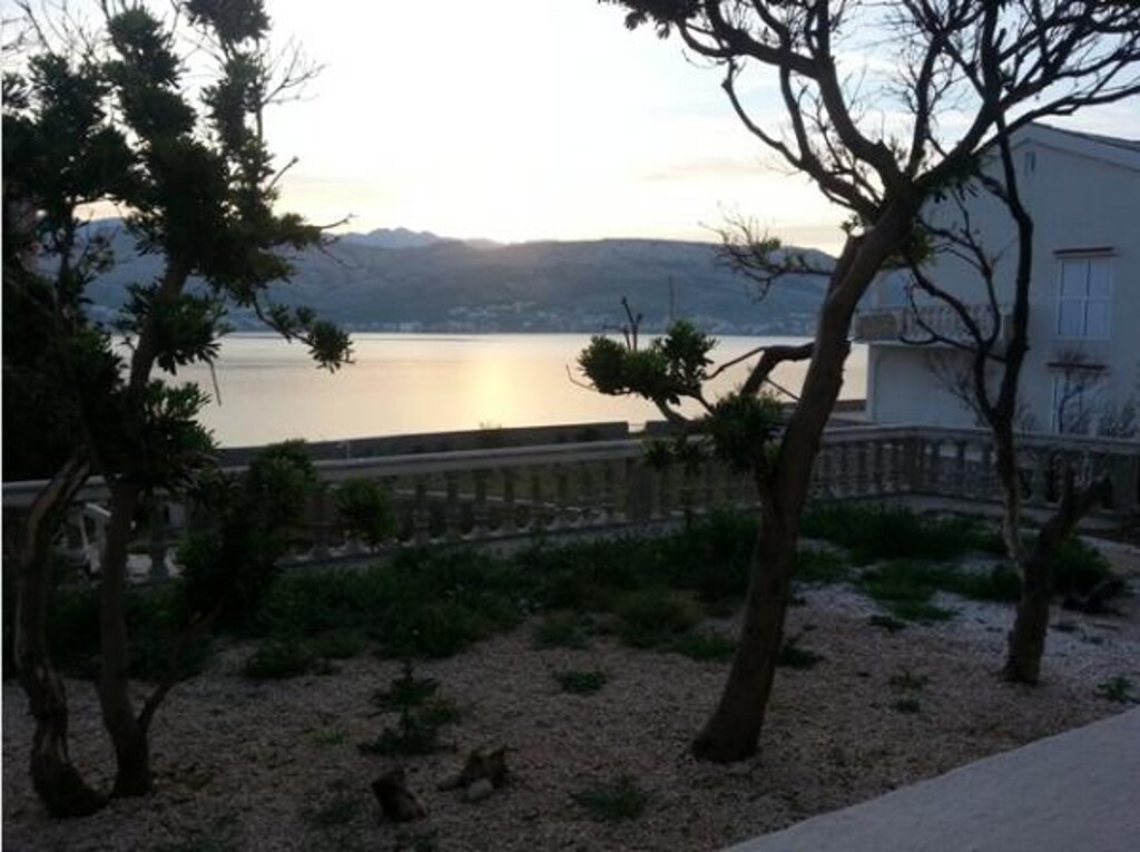 Image 3810565 - 24