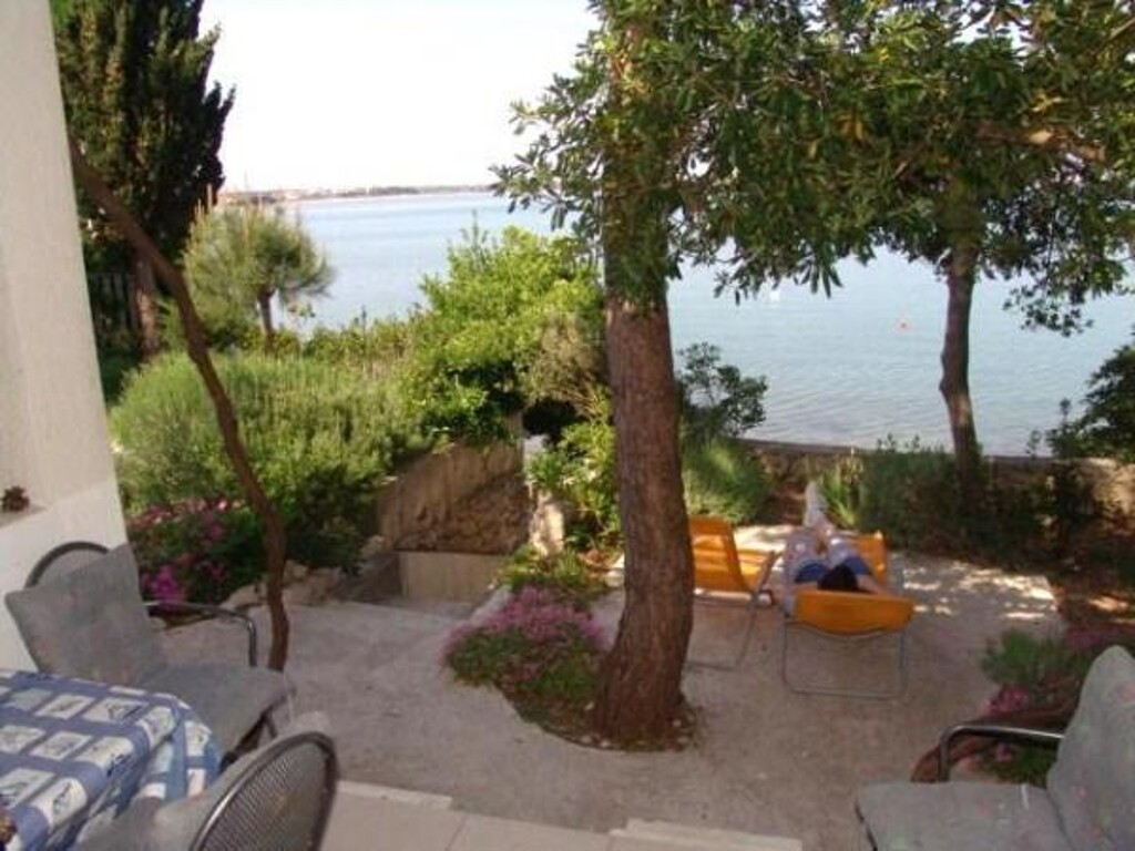 Image 3811190 - 3