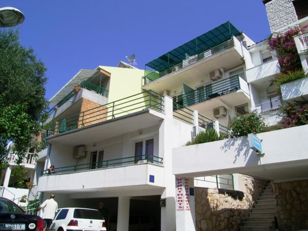 Image 3812907 - 1