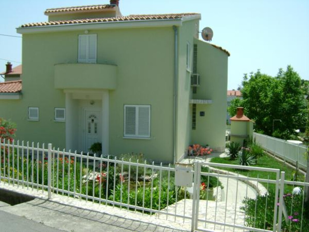 Image 3838734 - 2