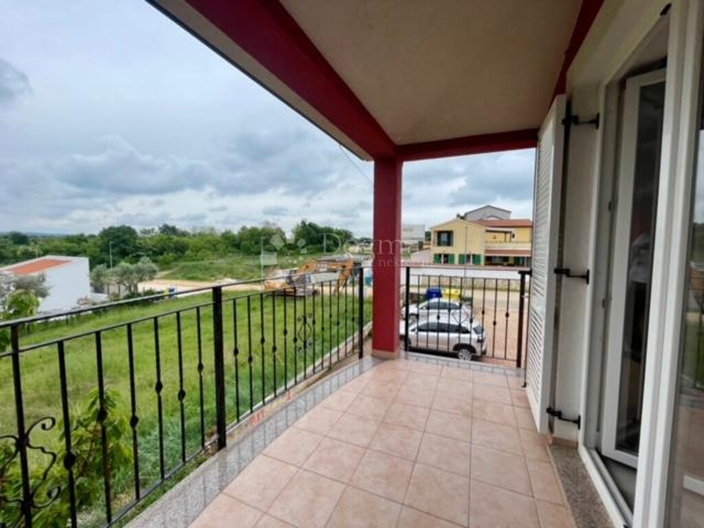 Image 12