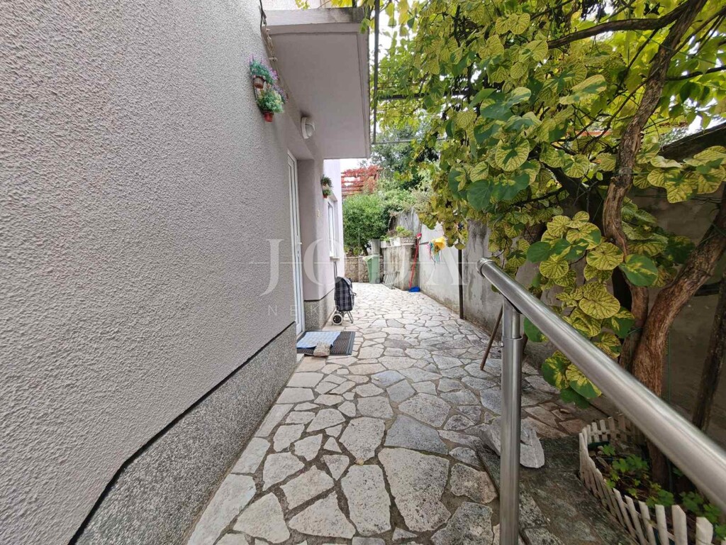 Image 6136211 - 3