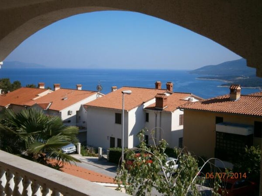 Image 3838929 - 6