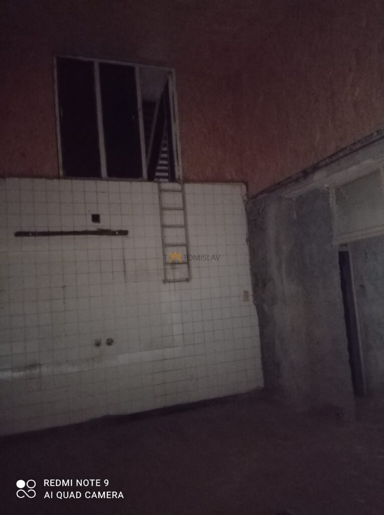 Image 10