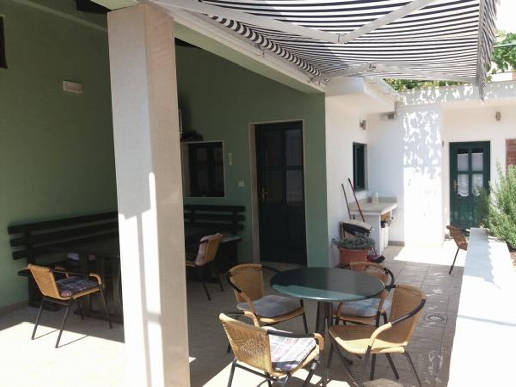Image 3839327 - 14