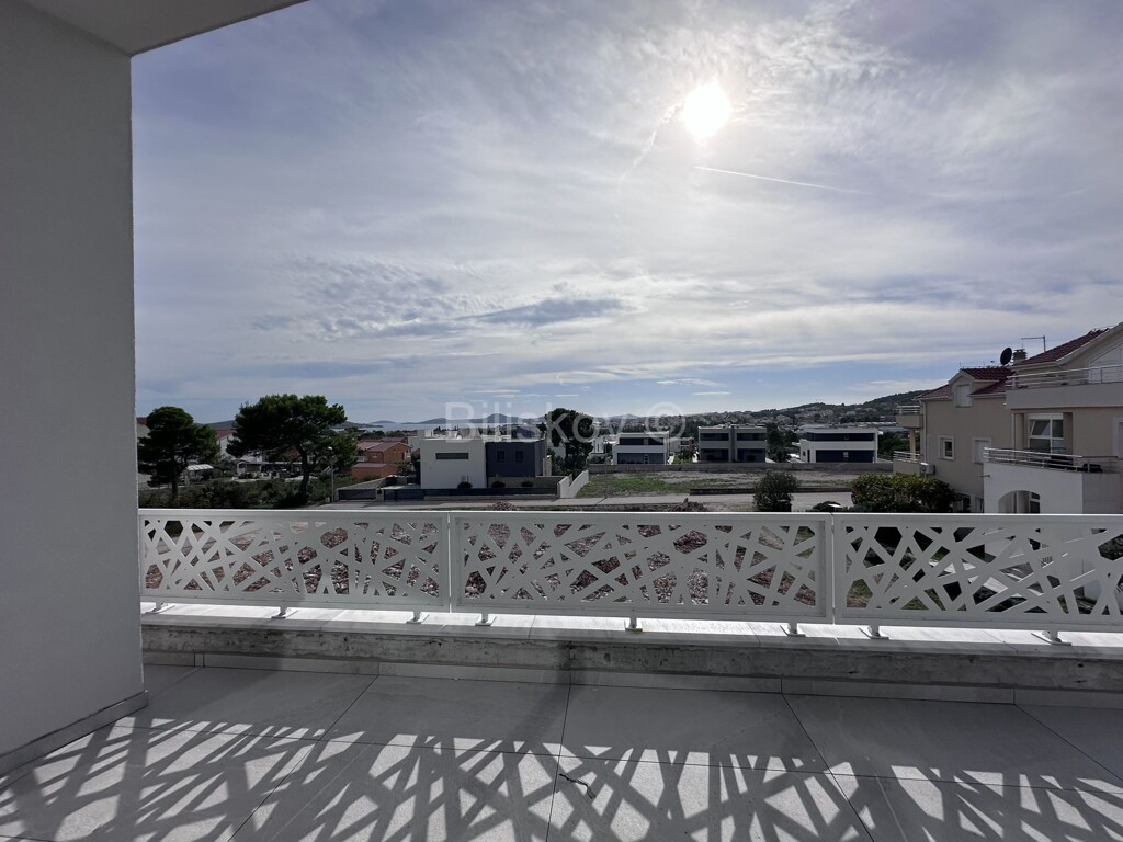 Image 6164847 - 1