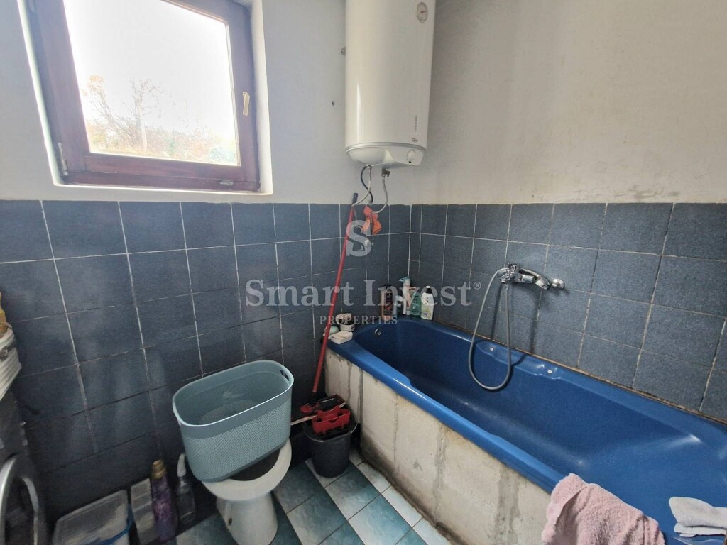 Image 12