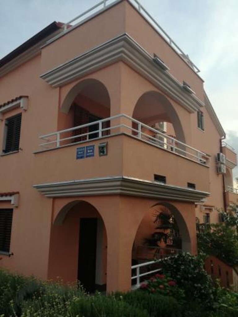Image 3813737 - 2