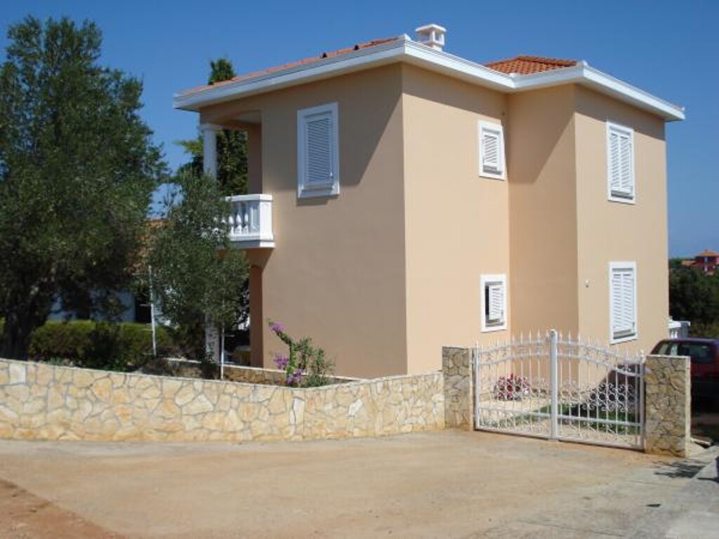 Image 3813644 - 2