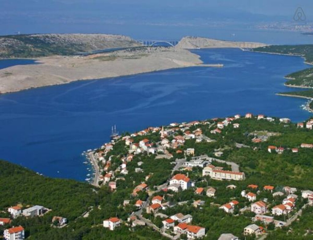 Image 3812227 - 17
