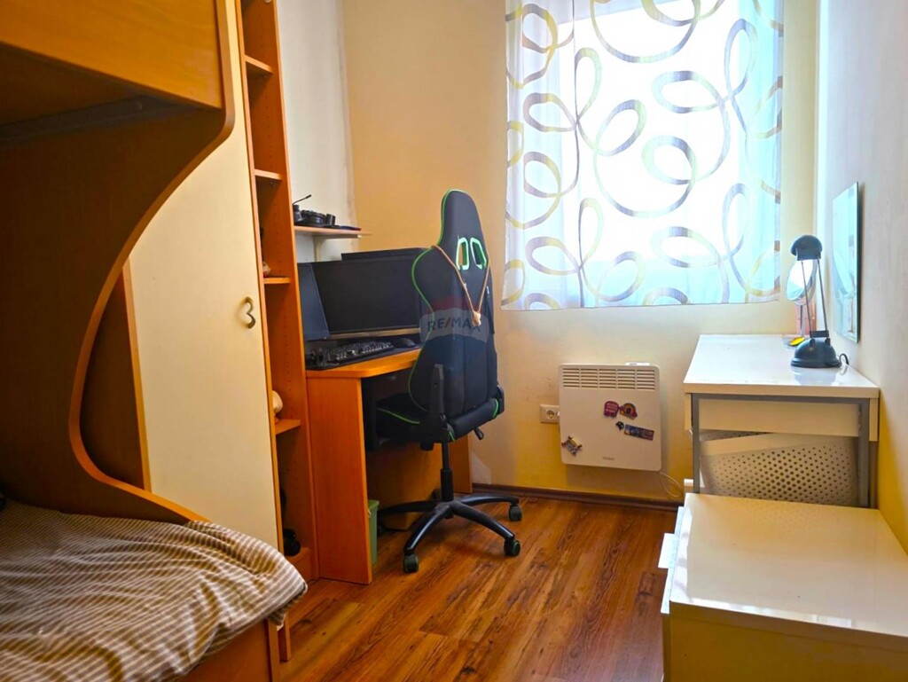 Image 8