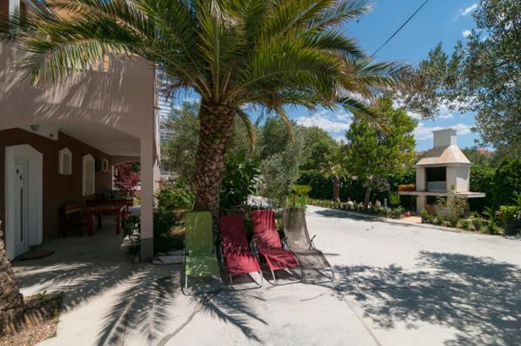 Image 3811881 - 3