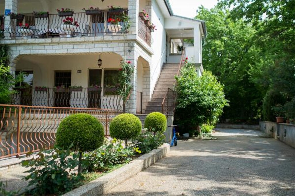 Image 3838919 - 15