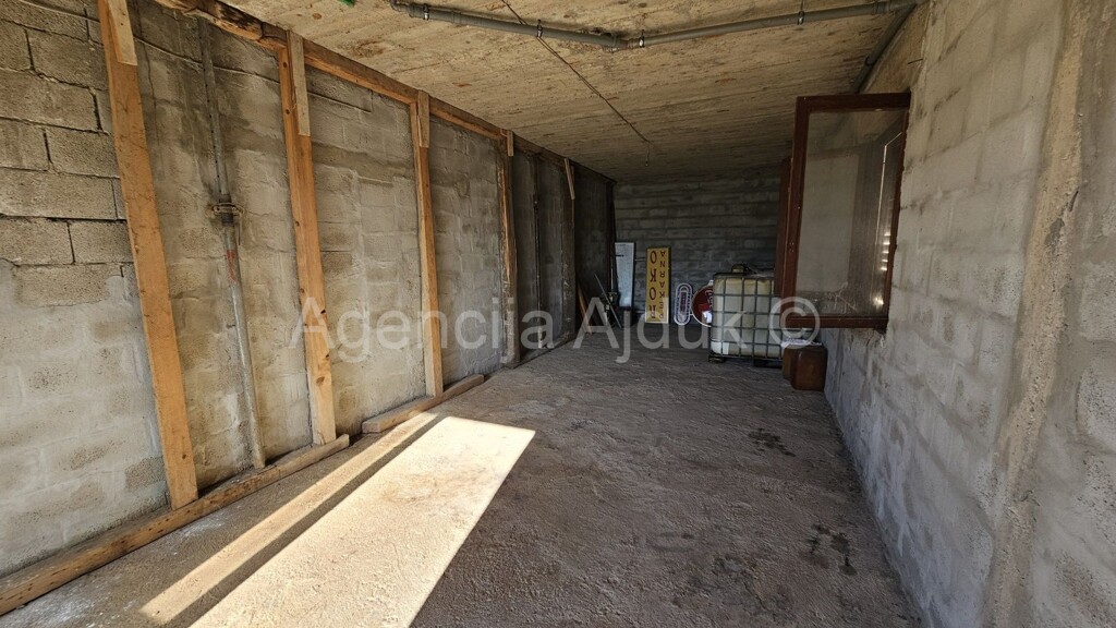 Image 12