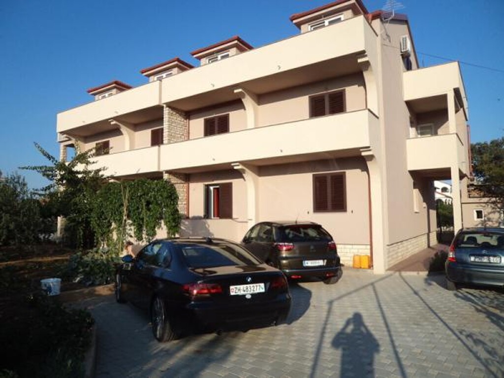 Image 3838536 - 3
