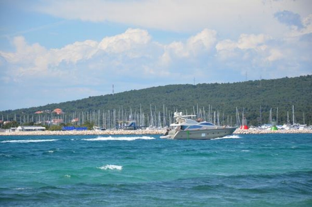 Image 3811270 - 30