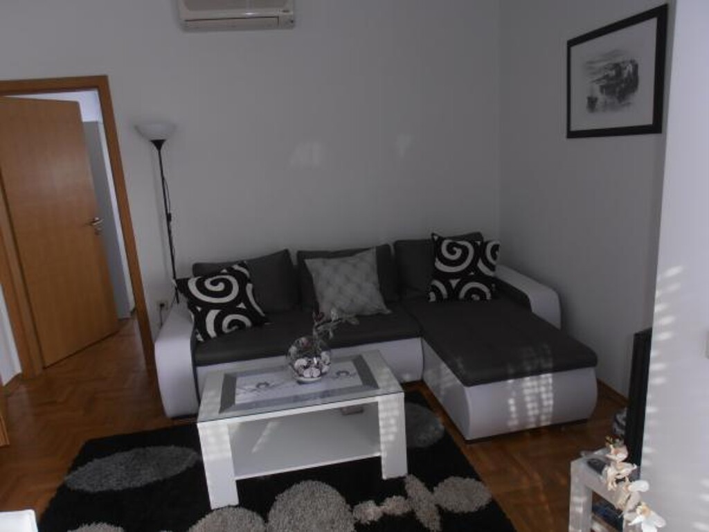 Image 3812621 - 4