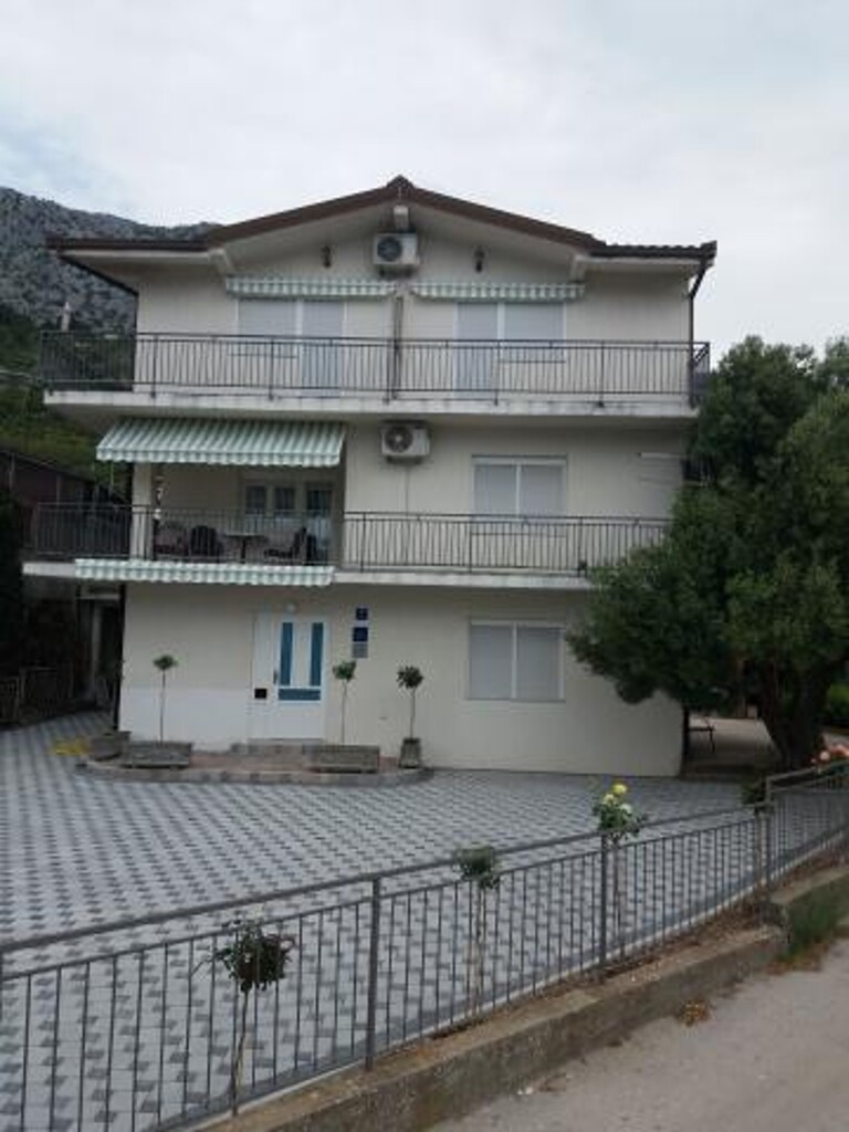 Image 3813057 - 7