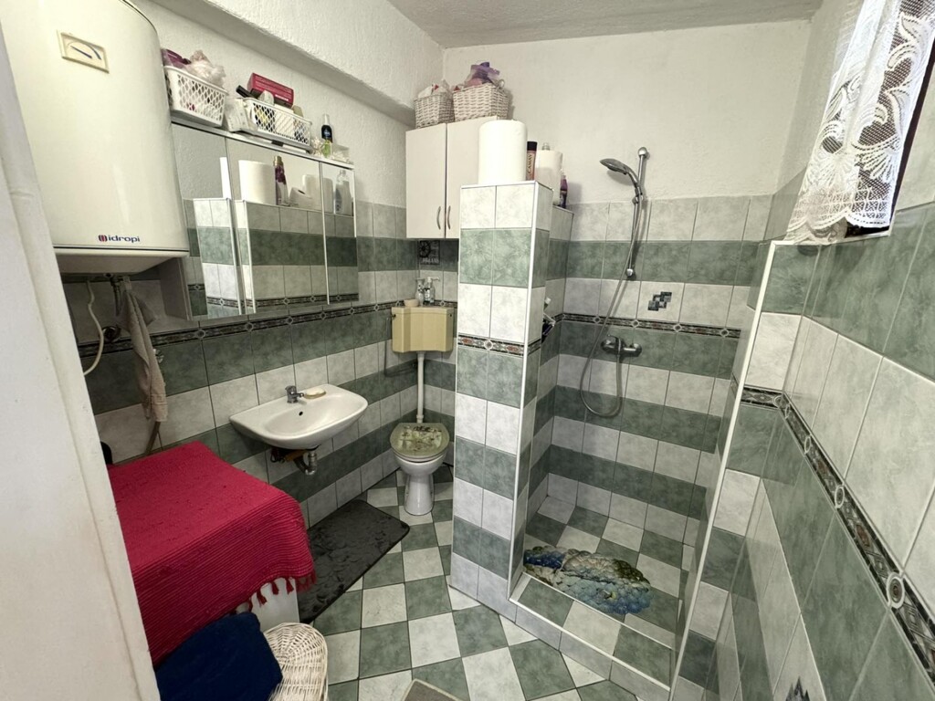 Image 12