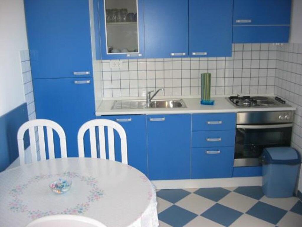 Image 3811576 - 4
