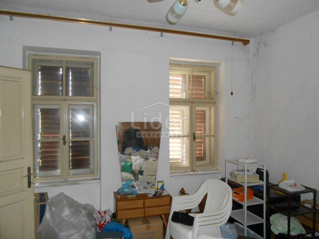 Image 5383974 - 9