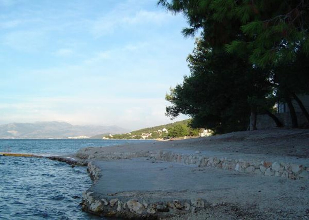 Image 3811725 - 11