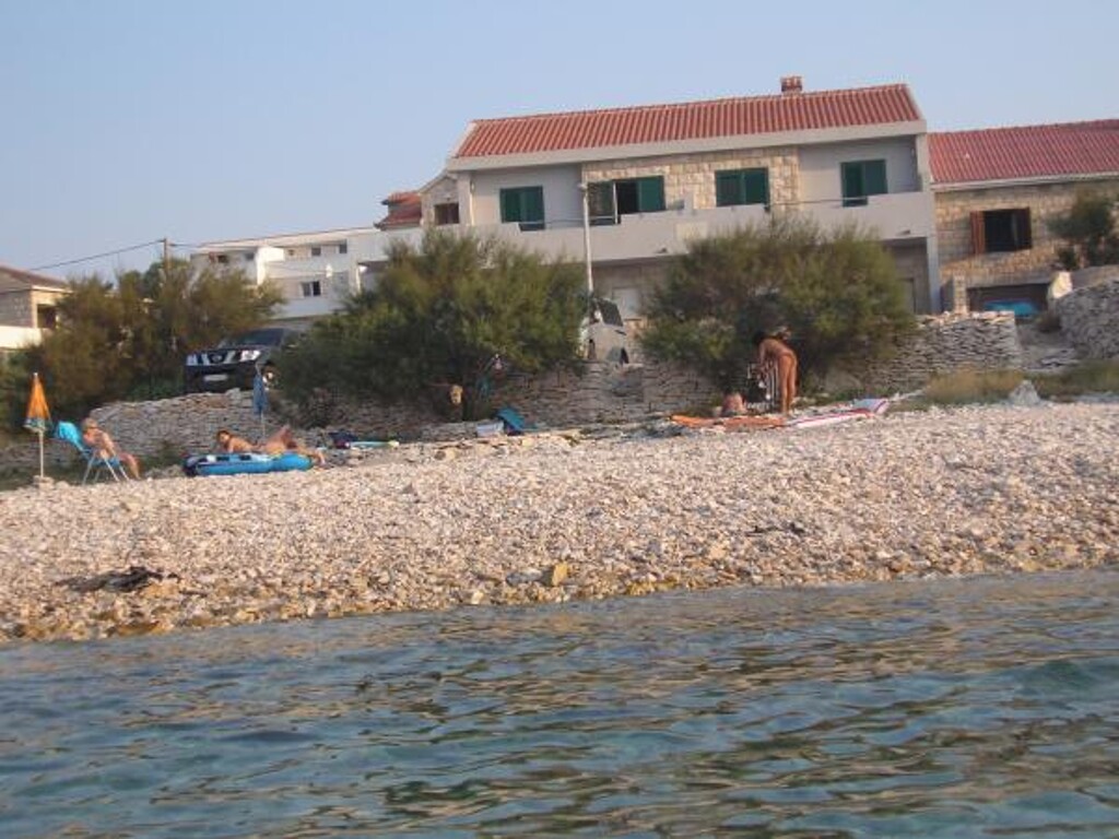 Image 3810821 - 1