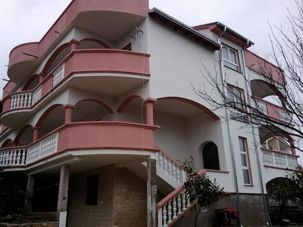 Image 3839303 - 3