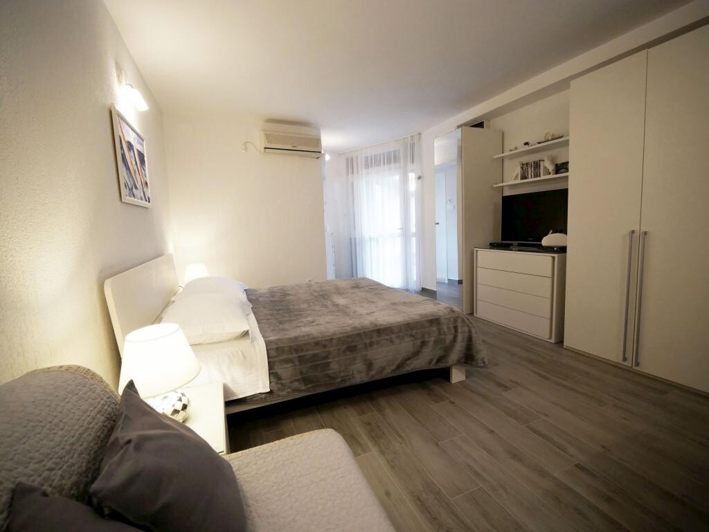 Image 3811415 - 3