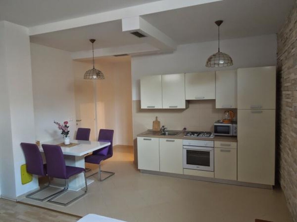 Image 3813019 - 1