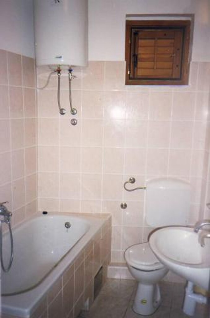 Image 4687220 - 22