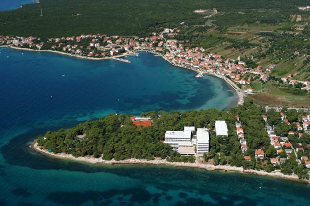Image 3812285 - 6