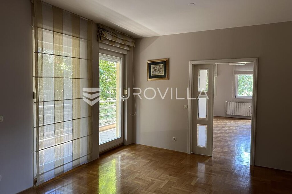 Image 6198280 - 9
