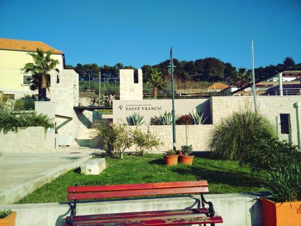 Image 3813615 - 6