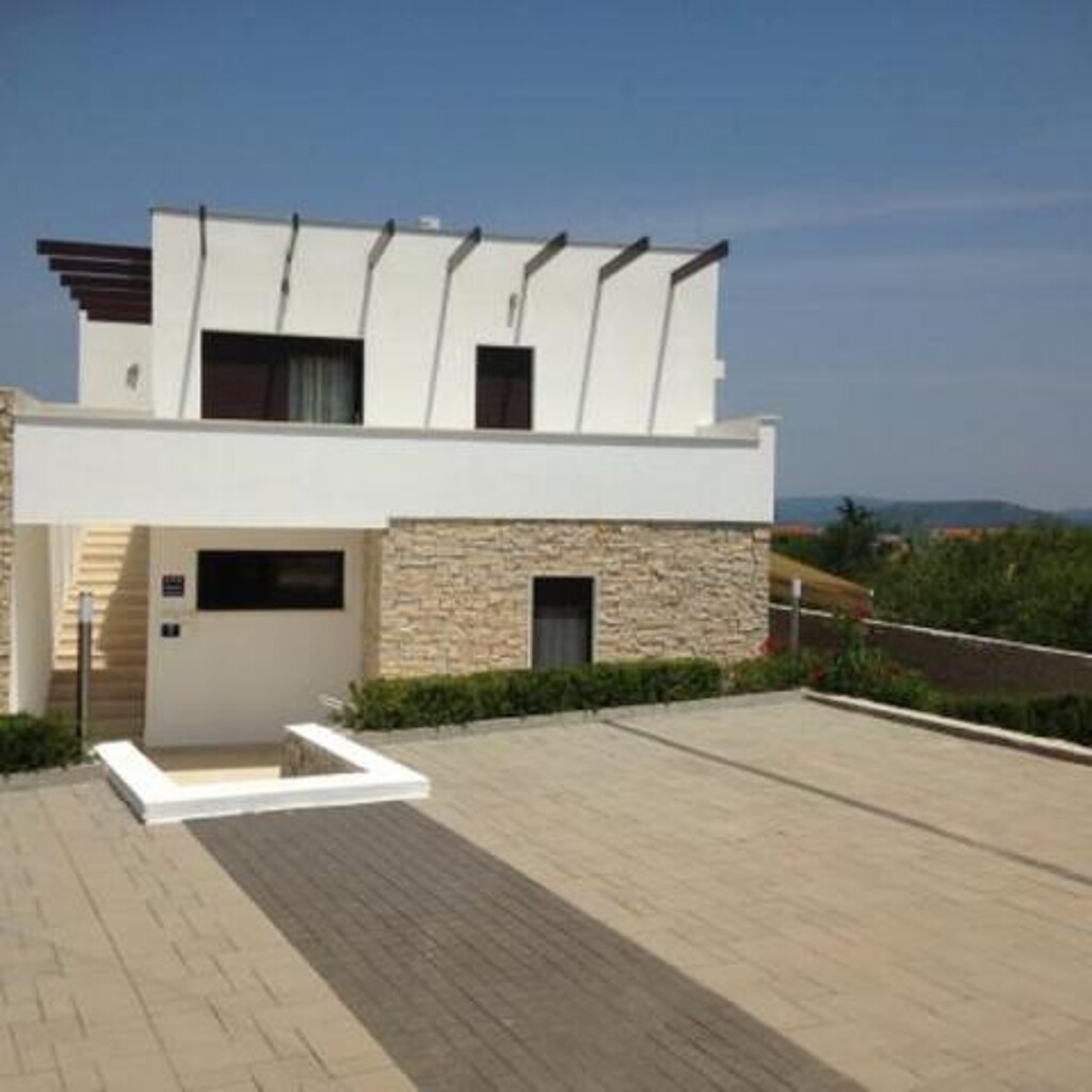 Image 3812168 - 1